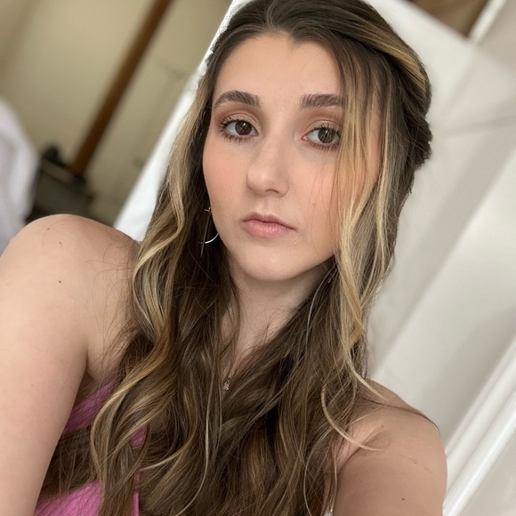 haleyshinn382